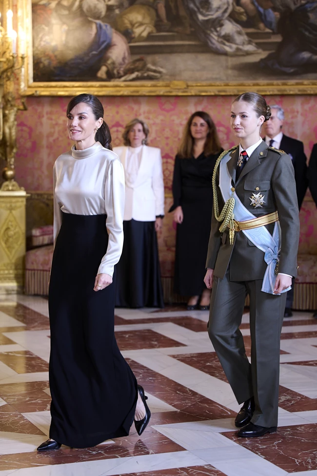 Βασίλισσα Letizia | Μία fashion expert ψηφίζει τα λιγότερο κολακευτικά της look μέσα στο 2024