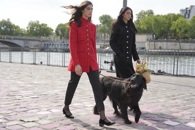 Η νέα Chanel Haute Couture είναι ένας φόρος τιμής στα French Girls