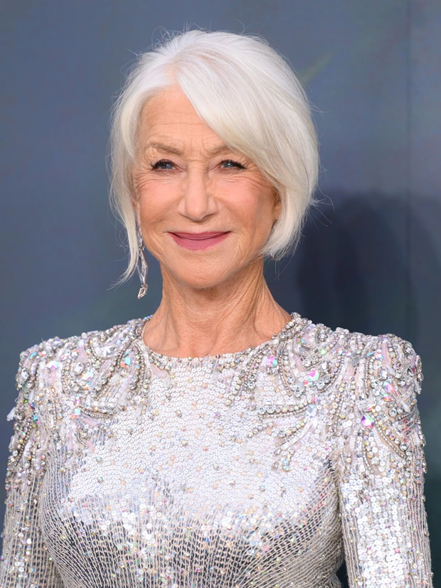 Η Helen Mirren μόλις απέδειξε ότι το ασύμμετρο καρέ είναι το πιο κομψό look για γυναίκες άνω των 50