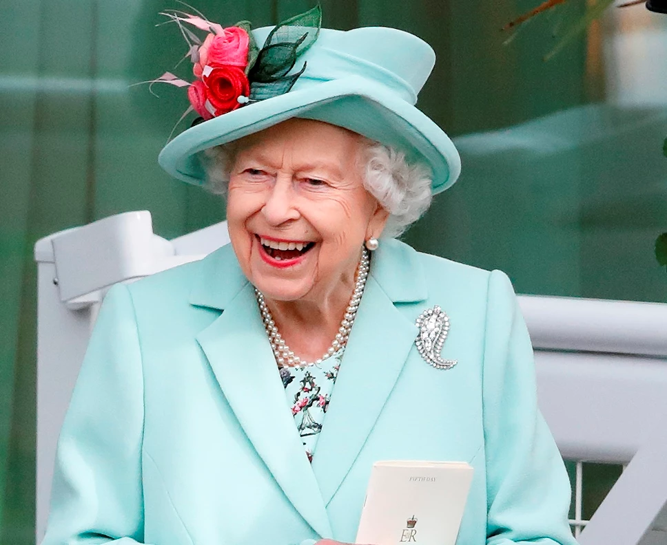 Netflix | Σταμάτησαν τα γυρίσματα του 'The Crown' μετά το θάνατο της βασίλισσας Ελισάβετ