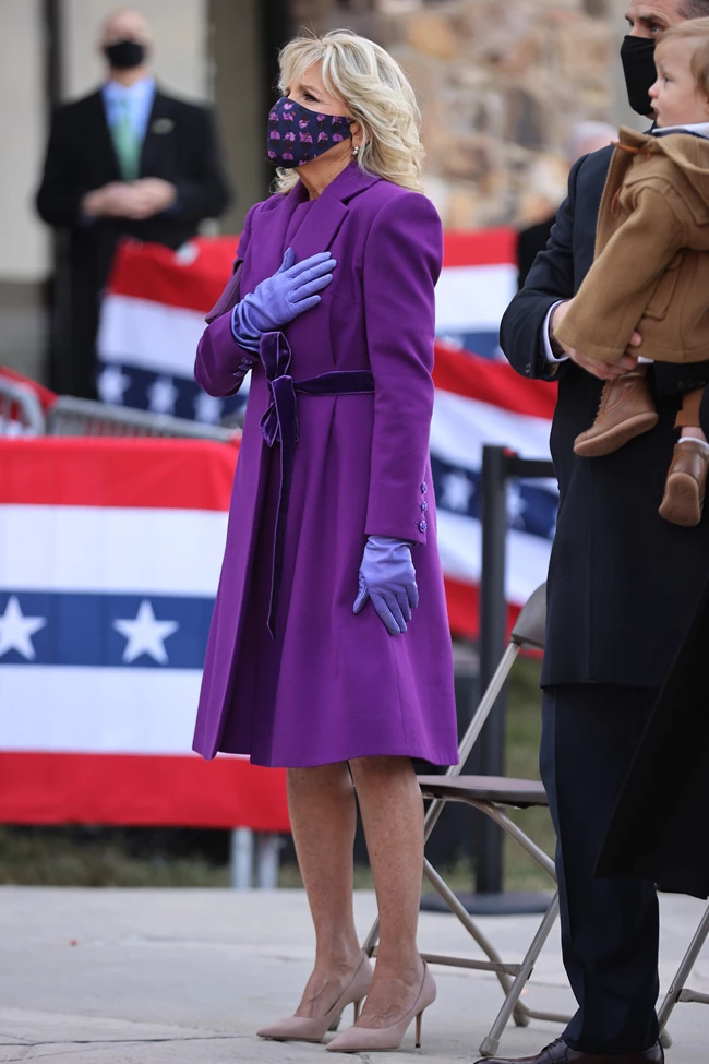Jill Biden - Kamala Harris | Τα πρώτα τους looks από την ορκωμοσία