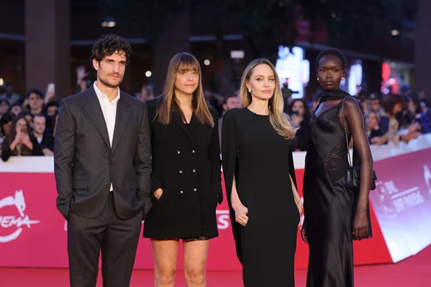 Angelina Jolie Louis Garrell