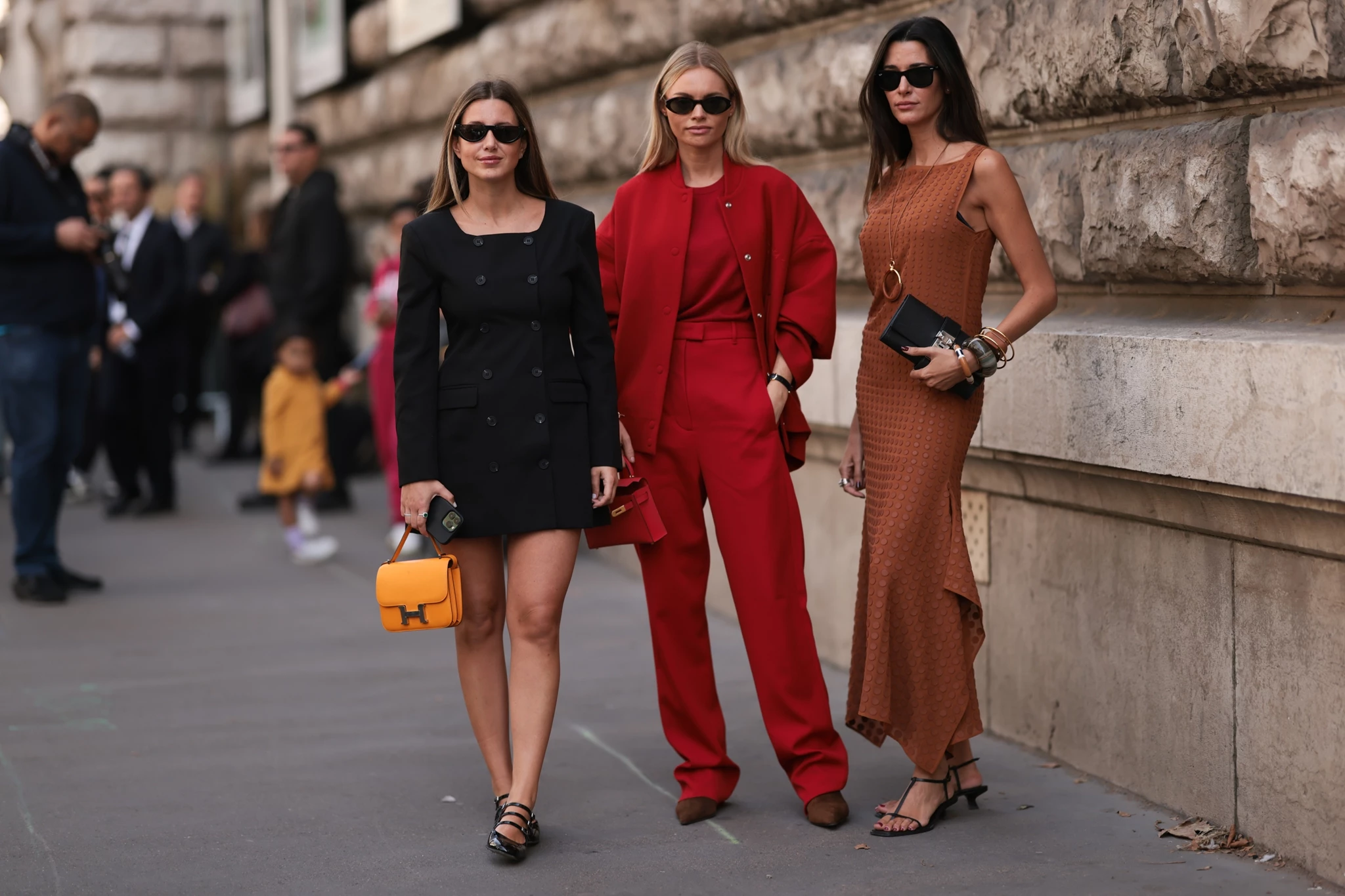 5 πανωφόρια που ταιριάζουν με τα περισσότερα ανοιξιάτικα outfits