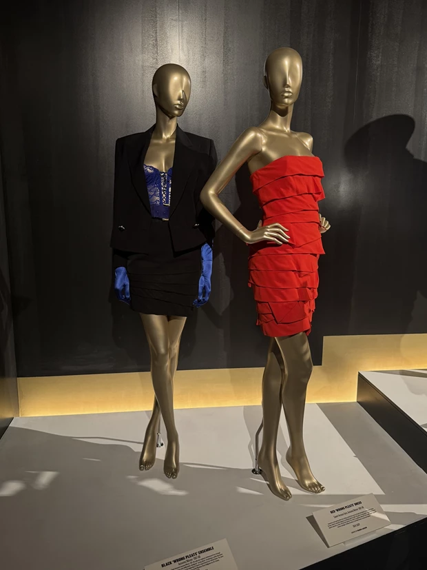 Versace έκθεση Λονδίνο