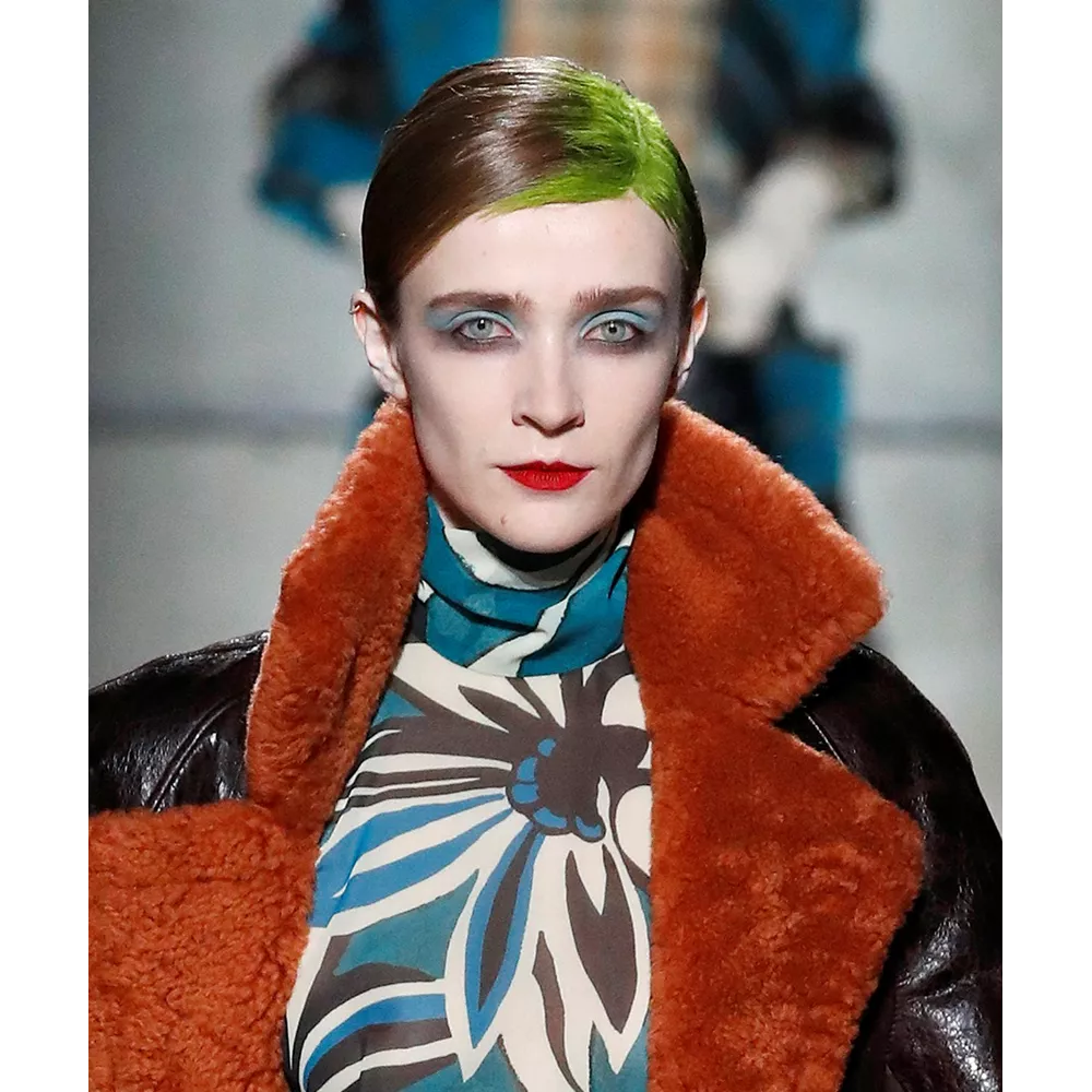 Dries Van Noten: Neon ρίζες