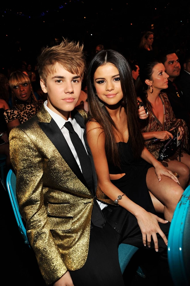 Celebrities Selena Gomez Justin Bieber