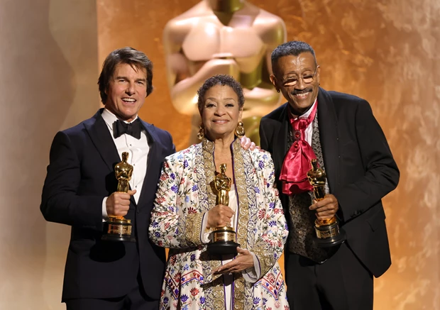 Tom Cruise, Debbie Allen, Wynn Thomas