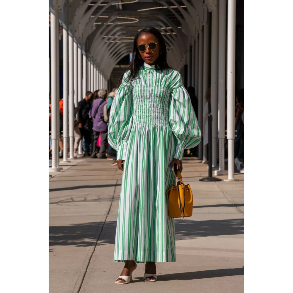 Puff -sleeve φόρεμα