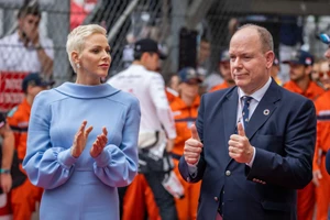 Πρίγκιπας Αλβέρτος – Πριγκίπισσα Charlene | Γιόρτασαν την 11η επέτειο του γάμου τους με ένα νέο πορτρέτο