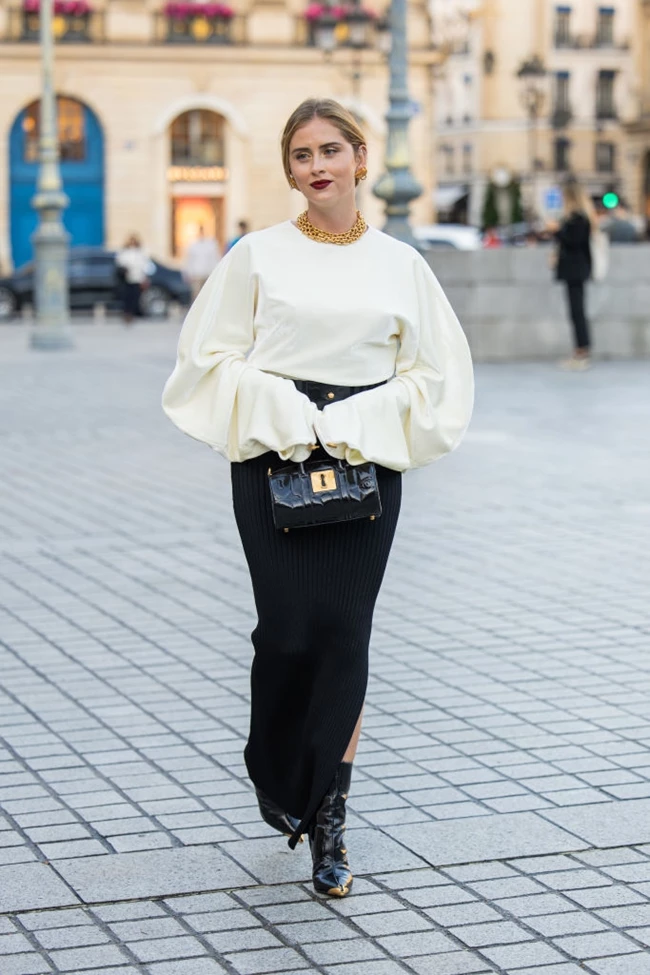 Paris street style ss25