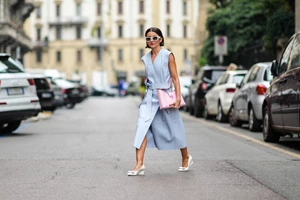 Κόκκινο φόρεμα | Η "άγνωστη" hot τάση του φετινού καλοκαιριού