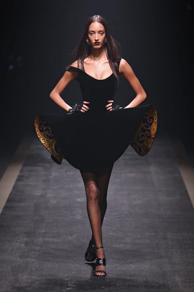 Versace FW 25
