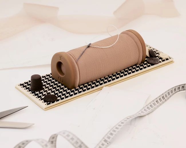 Christmas Temptation | Ο σοκολατένιος κορμός του οίκου Dior είναι ένα μικρό έργο τέχνης