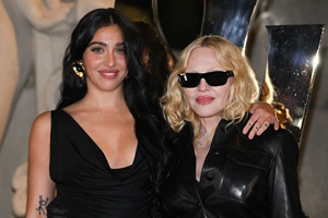 Madonna | Μυστικός αρραβώνας με τον 29χρονο σύντροφό της, Akeem Morris;