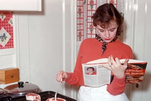 Αντίο στα φωτιστικά κομοδίνου | H κομψή εναλλακτική λύση που έρχεται το 2026