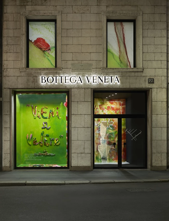 Bottega Veneta & Gaetano Pesce | Παρουσιάζουν το installation "Vieni a Vedere" και μία σπάνια σειρά από τσάντες