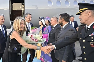 Μαρέβα Μητσοτάκη | Η πολύ επίκαιρη τάση που ενσωμάτωσε στην εμφάνισή της στη Σύνοδο του ΝΑΤΟ