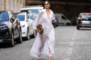 Better than pedicure | Οι feet masks που θα κάνουν το απόλυτο pampering στα πόδια σας αυτό το καλοκαίρι