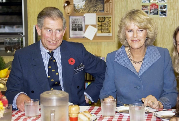 Όταν η έφηβη βασίλισσα Καμίλα απέφυγε σίγουρη σεξουαλική επίθεση με το τακούνι της