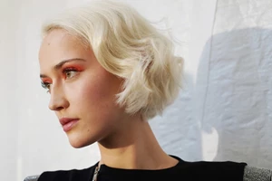 Kate Middleton | Το γιορτινό αξεσουάρ στα μαλλιά της είναι αυτό που θα επιλέξετε και στα δικά σας χτενίσματα