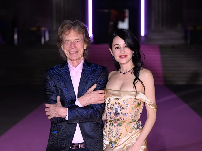 Mick Jagger | Η συνάντηση με την πρώτη του σύζυγο, τη Jerry Hall και μία από τις κόρες του όσο ήταν με την 38χρονη σύντροφό του