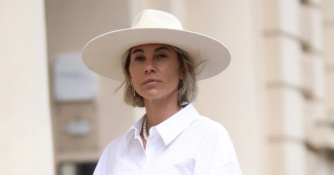 Το εύκολο makeup trick που χαρίζει φρεσκάδα στο πρόσωπο μετά τα 50