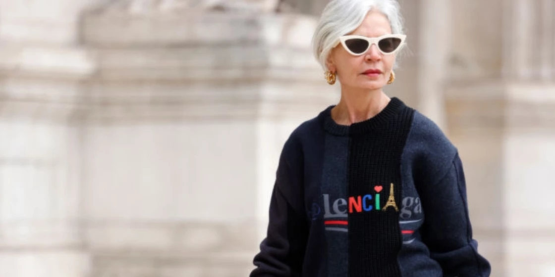 Πέντε outfits για την εποχή με έμπνευση από τις πιο κομψές γυναίκες άνω των 40