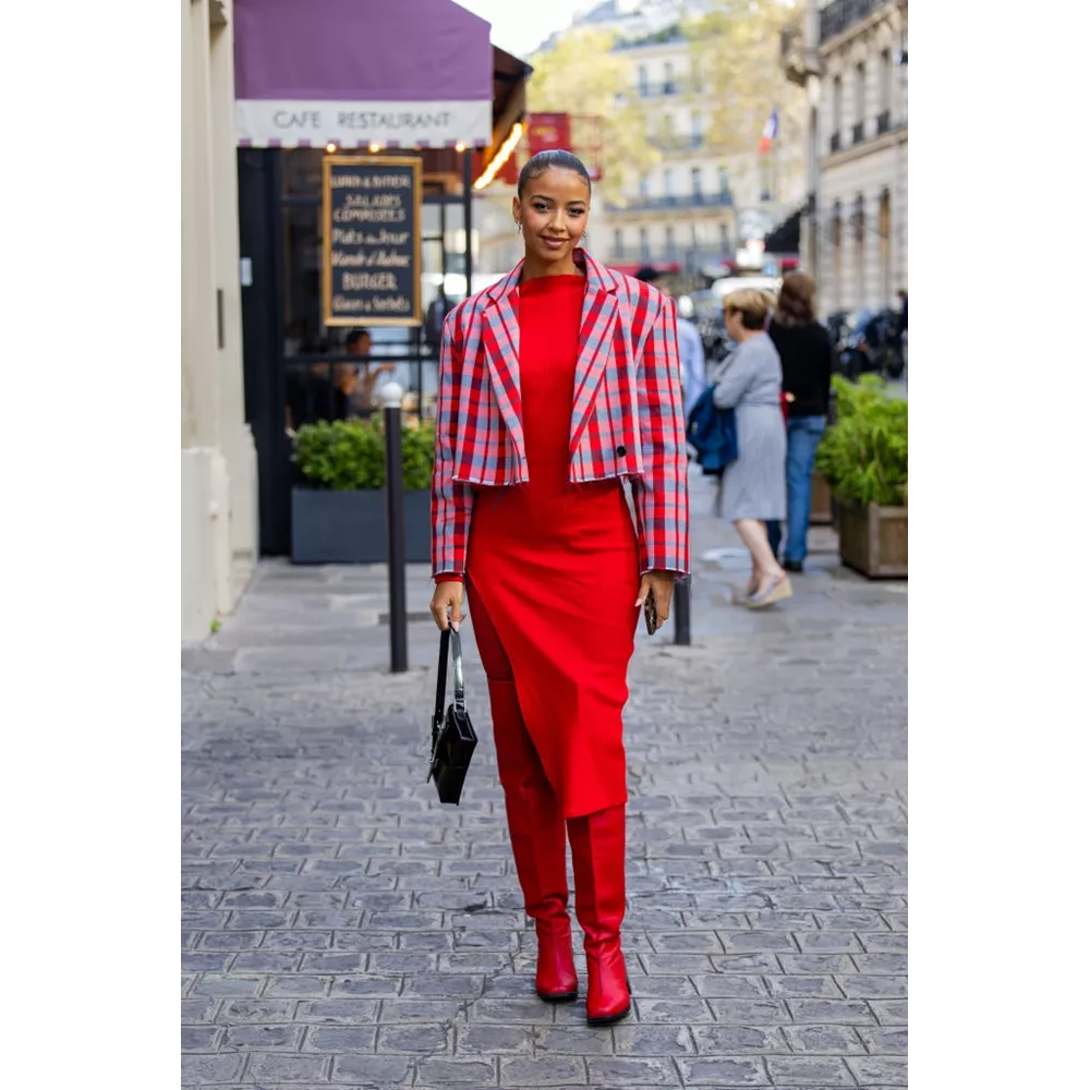 Σε total red look