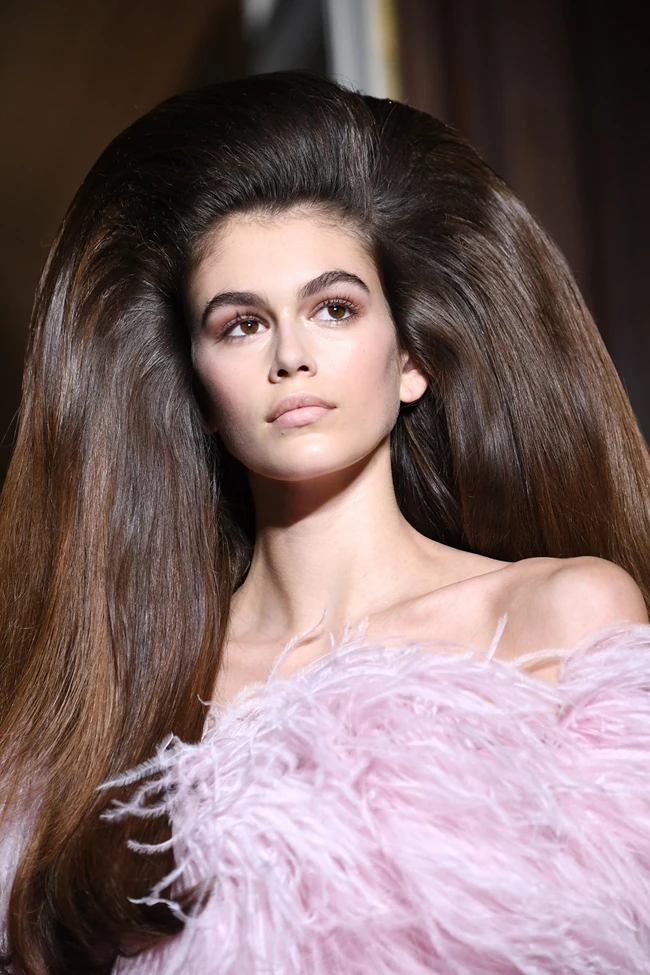 The Big Hair Trend | Τα μαλλιά με πλούσιο όγκο είναι η νέα hot τάση που πρέπει να υιοθετήσετε