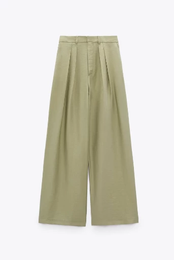 Φαρδύ παντελόνι με πιέτες, Zara.