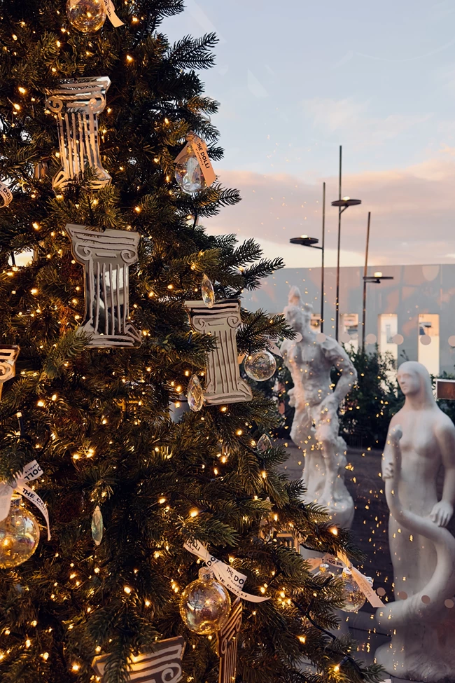 Ο πιο WOW προορισμός στη γιορτινή Αθήνα