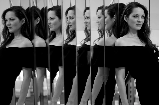 Chanel HC SS21 | Τα ατμοσφαιρικά πορτρέτα του Anton Corbijn