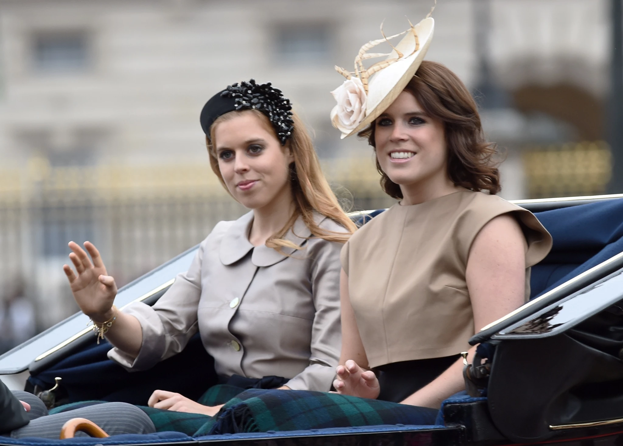 Πριγκίπισσα Βεατρίκη - πριγκίπισσα Ευγενία | Ποια είναι η σχέση τους μετά τις εξελίξεις με τον πατέρα τους, Andrew;