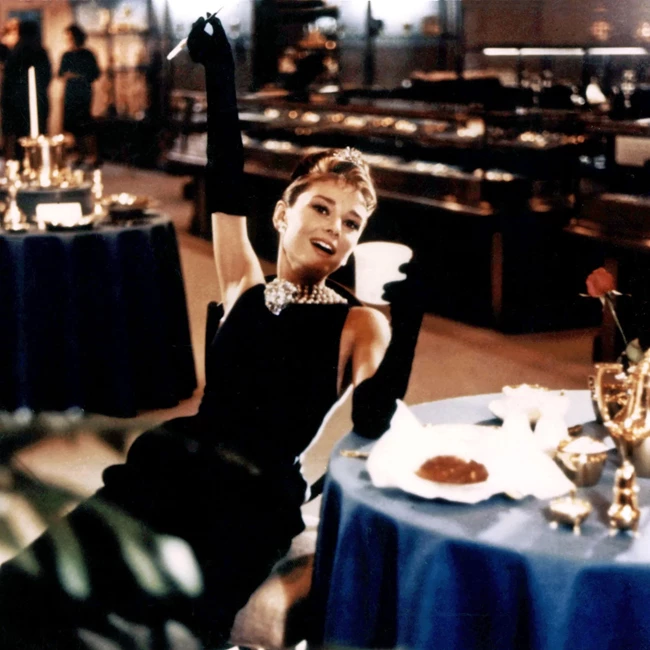 Breakfast at Tiffany's | Επετειακή προβολή της εμβληματικής ταινίας σε έναν μοναδικό χώρο στην Αθήνα