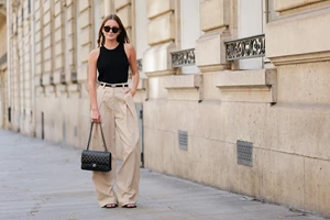 Τα 5 καλοκαιρινά looks που αποπνέουν "old money aesthetic"