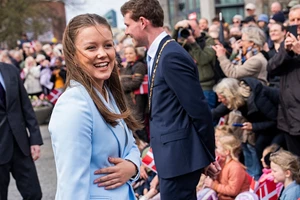 Αλεξία Ντε Γκρες | Σπάνια οικογενειακή εμφάνιση με τη μητέρα της, Άννα Μαρία και τη Σοφία της Ισπανίας