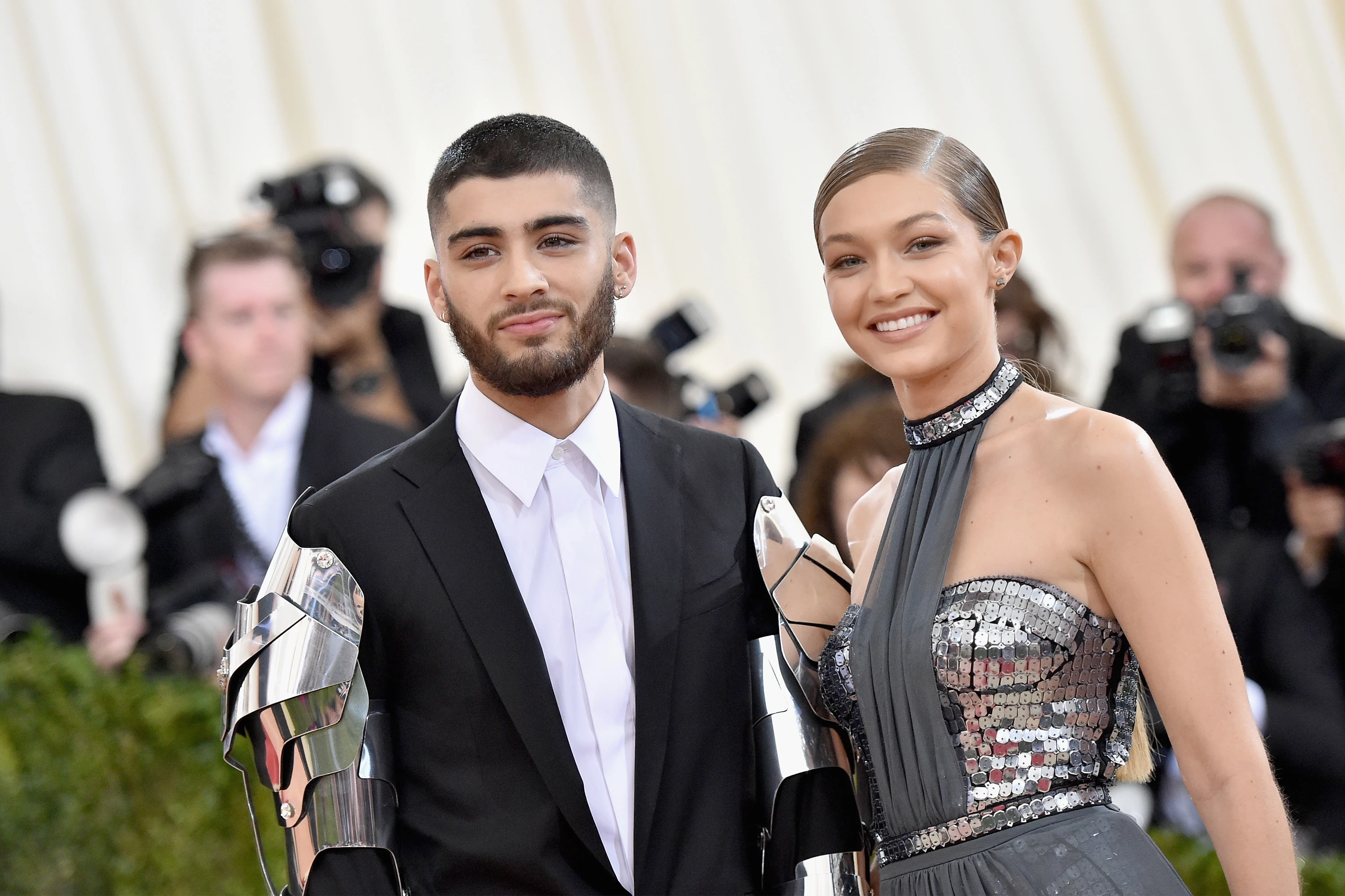 Gigi Hadid & Zayn Malik | Μόλις έγινε γνωστό το φύλο του παιδιού τους