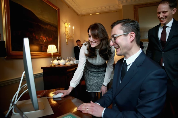 Όταν η Kate Middleton μετέτρεψε την εντυπωσιακή τραπεζαρία της σε boardroom