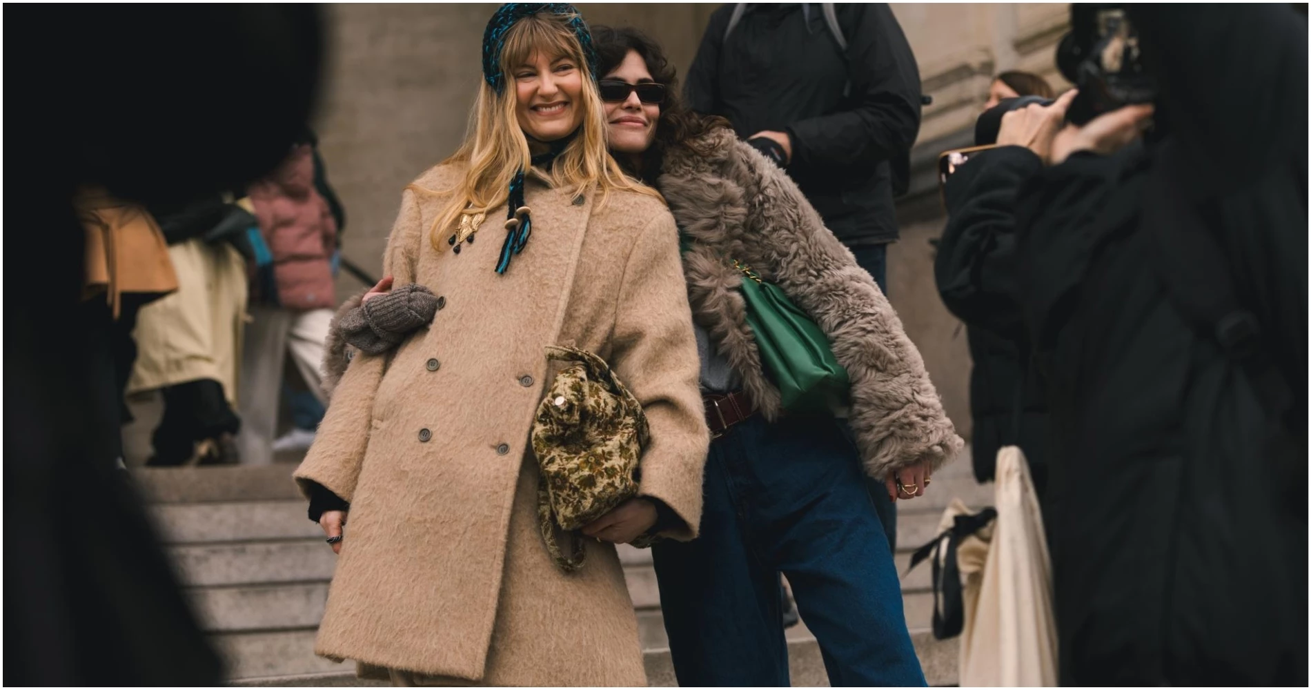 Τα faux fur παλτό είναι μονόδρομος αν θέλετε να είστε κομψές στο πολύ κρύο