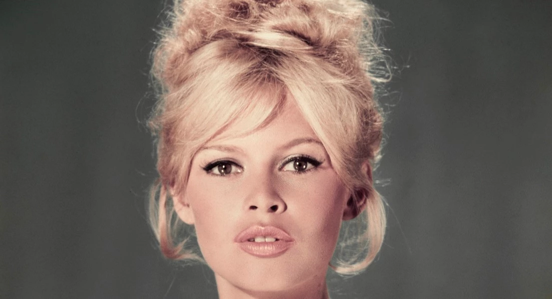 Alain Delon | Το συγκινητικό "αντίο" της Brigitte Bardot και της Carla Bruni