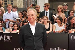 Maggie Smith | Γιατί ο Alan Rickman την είχε χαρακτηρίσει μια "δοξασμένη extra" όταν συμπρωταγωνιστούσαν στο Harry Potter;