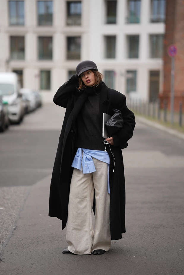 Τα κομψά παντελόνια που αξίζει να αποκτήσετε στις εκπτώσεις 2026