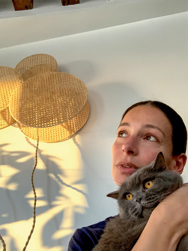 A life in Paris | Το κομψό διαμέρισμα της Amanda Sanchez στο Παρίσι