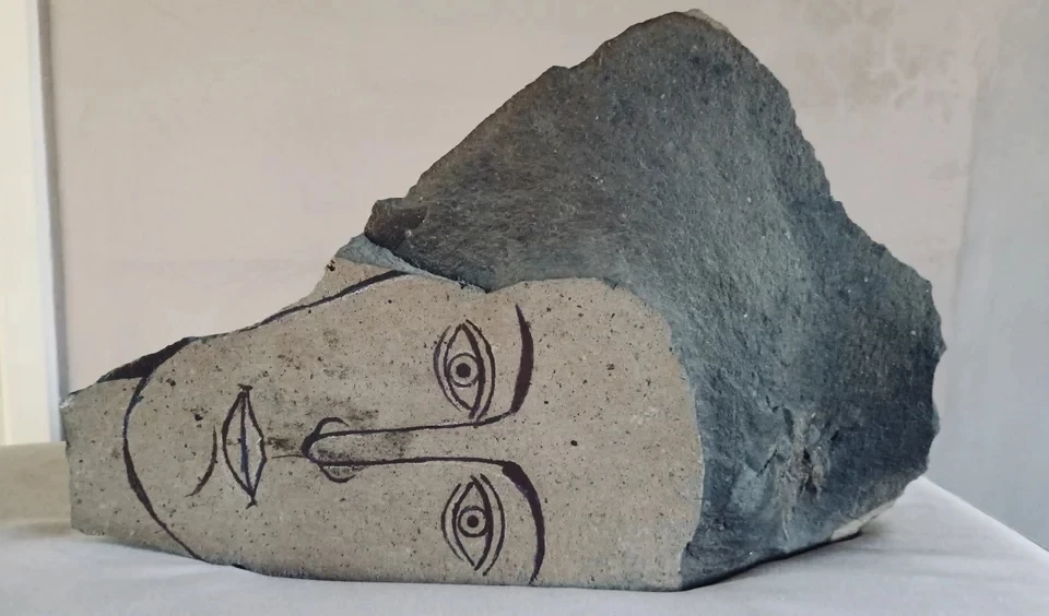 Το ελληνικό νησί που κάθε χρόνο γοητεύει όλο και περισσότερους φιλότεχνους