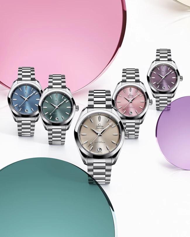 Η γεμάτη χρώμα συλλογή Aqua Terra Shades της Omega
