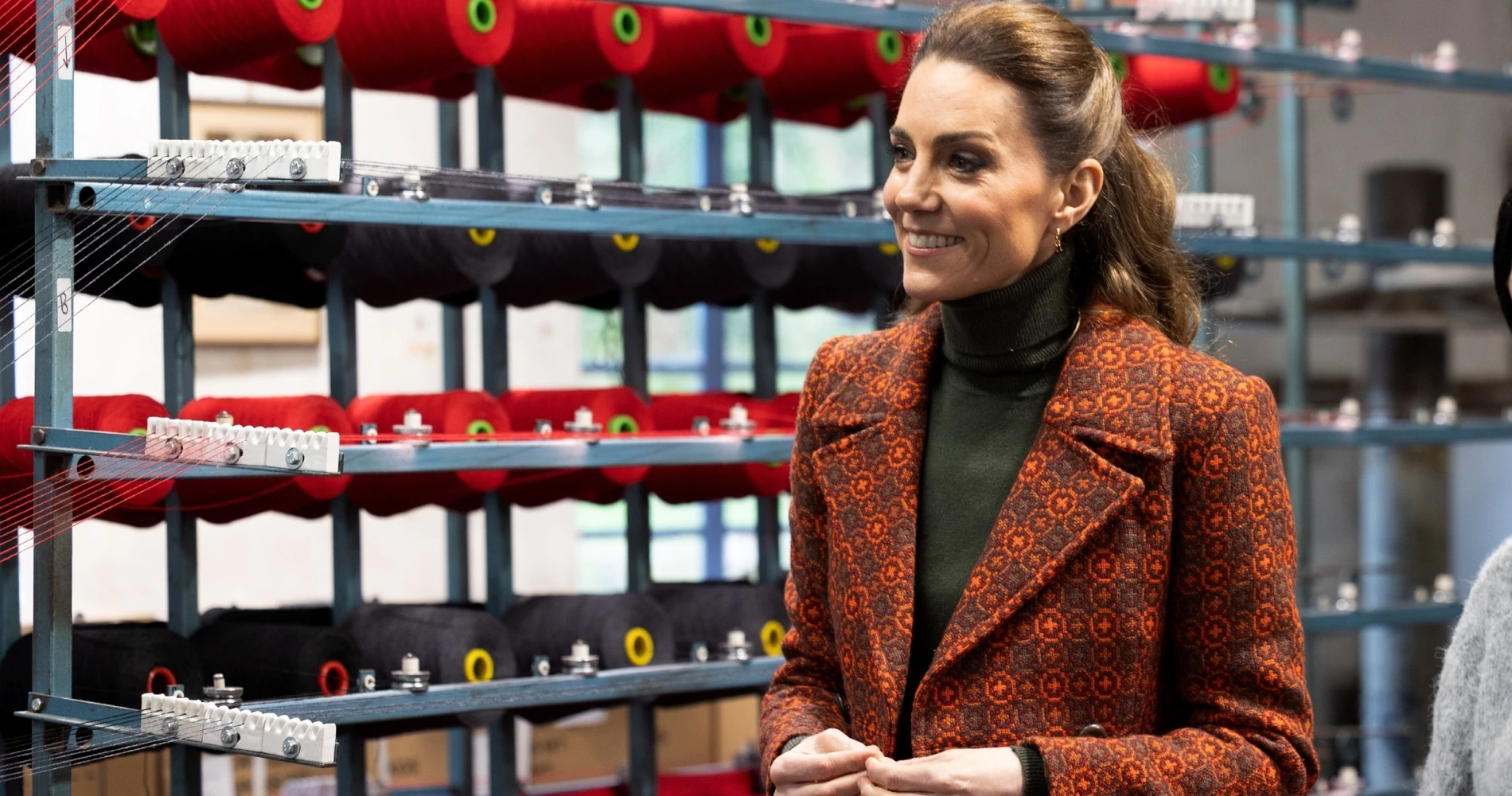 Kate Middleton | Με εντυπωσιακό vintage παλτό σε δημόσια εμφάνισή της