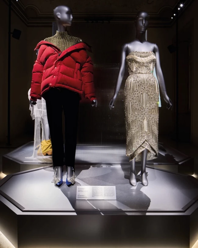Η Swarovski γιορτάζει την έναρξη της έκθεσης "Masters of Light: από τη Βιέννη στο Μιλάνο"