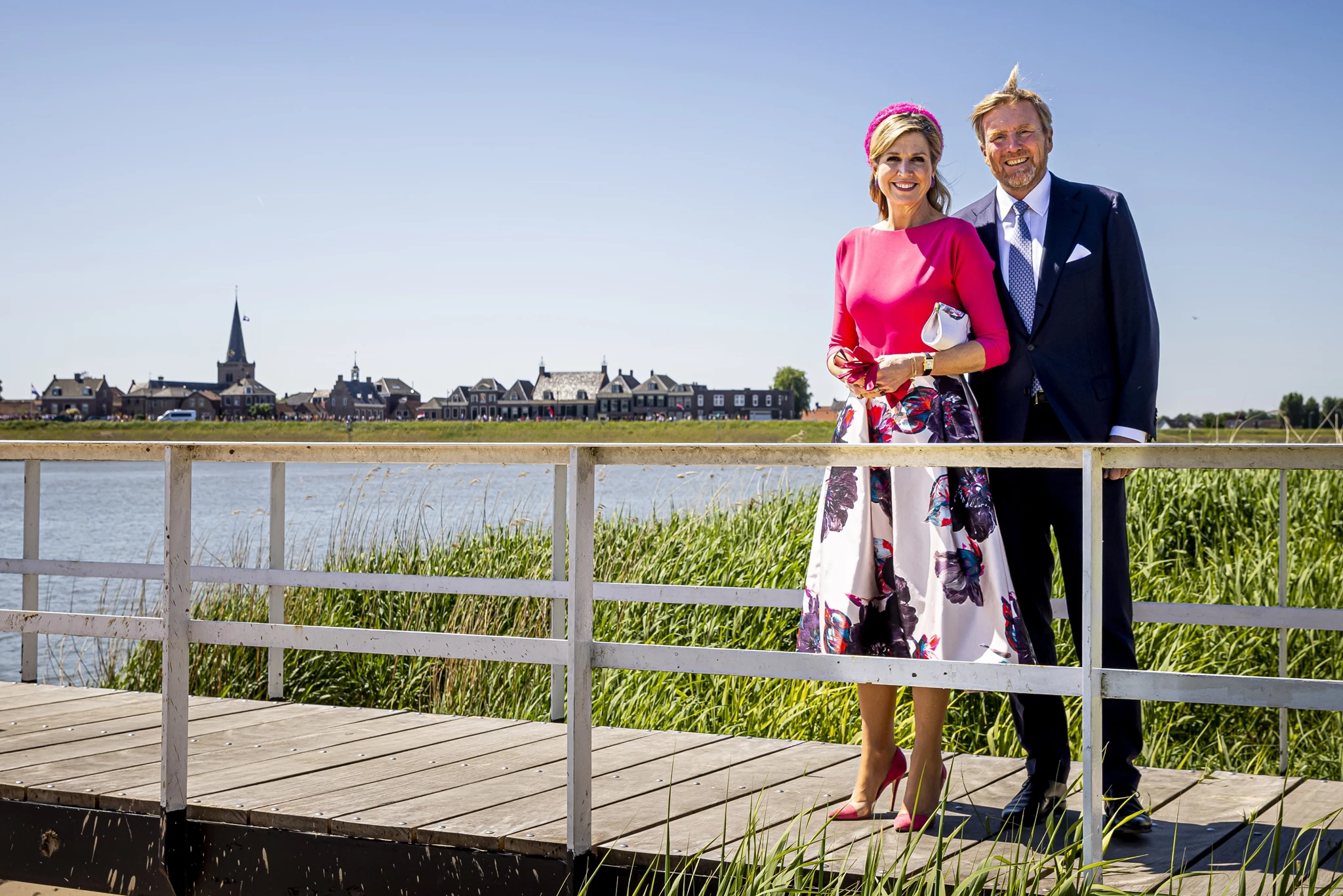 Βασίλισσα Maxima | Η φθινοπωρινή εμφάνιση με τις τρεις κόρες της μετά τις οικογενειακές διακοπές στην Ελλάδα