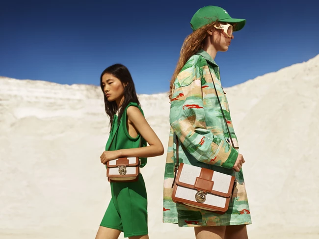 Η Box-Trot της Longchamp είναι η It bag της νέας σεζόν