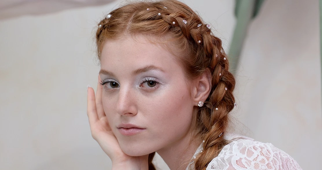 10 εύκολα γιορτινά χτενίσματα που δεν έχετε δοκιμάσει ακόμα